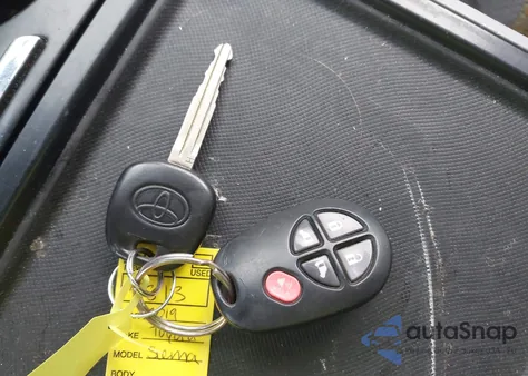 2019 Toyota Sienna Le 8 Passenger из США, поврежденный, VIN 5TDKZ3DC8KS970411